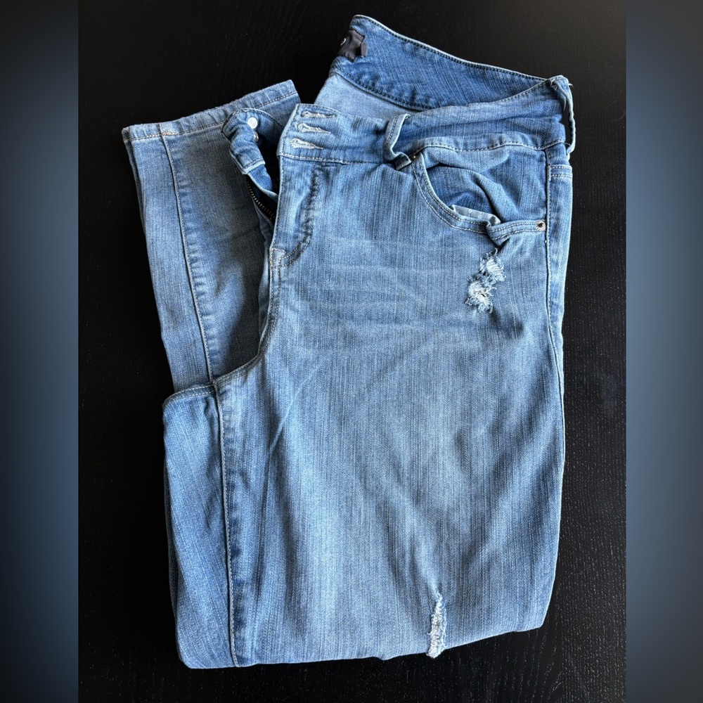 Torrid jegging crop